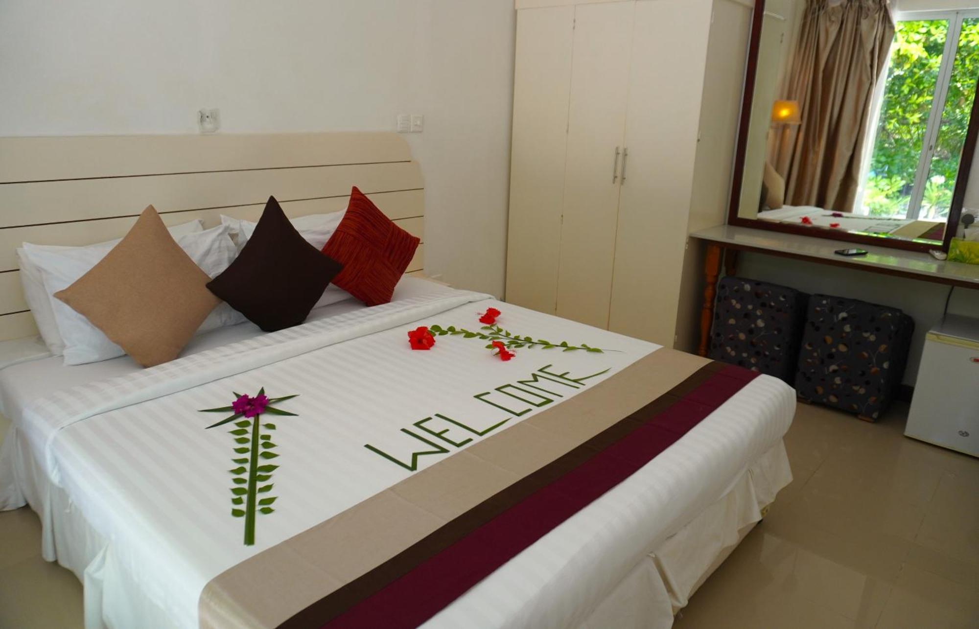 Tme Retreats Dhigurah Hotel Dhigurah  Exterior foto