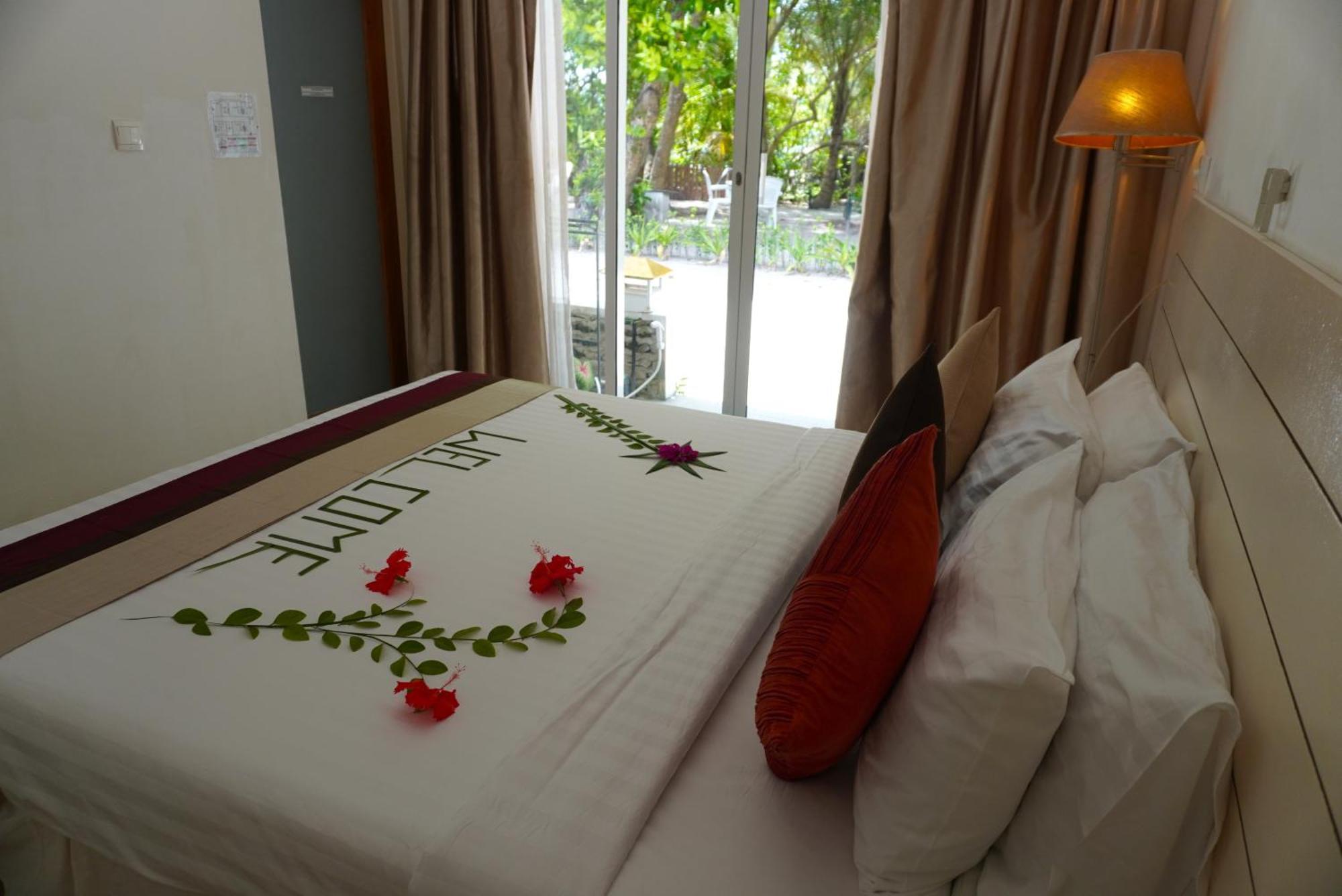Tme Retreats Dhigurah Hotel Dhigurah  Exterior foto